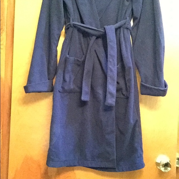 Lands End Boys Navy Hooded Robe w/pockets size 20 - Picture 2 of 7